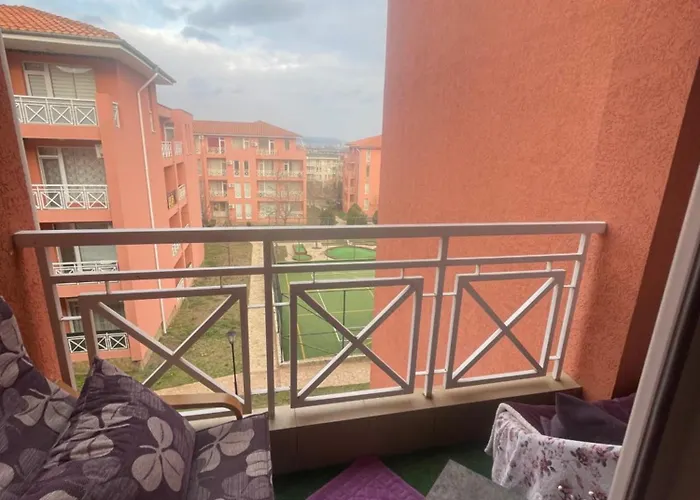 студио Sunny Day 6 Sunny Апартаменты